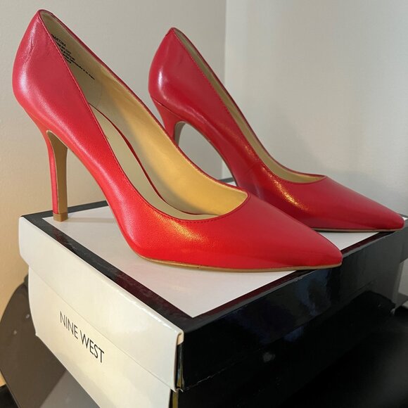 Nine West Martina Leather Pumps - Picture 2 of 2